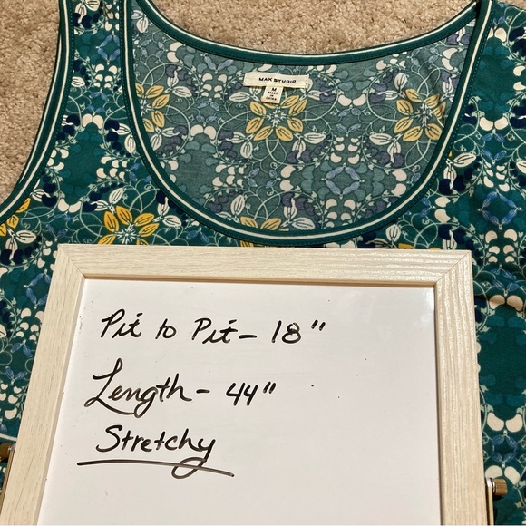 Max Studio M Dress. Green Yellow floral Midi length - Picture 7 of 7